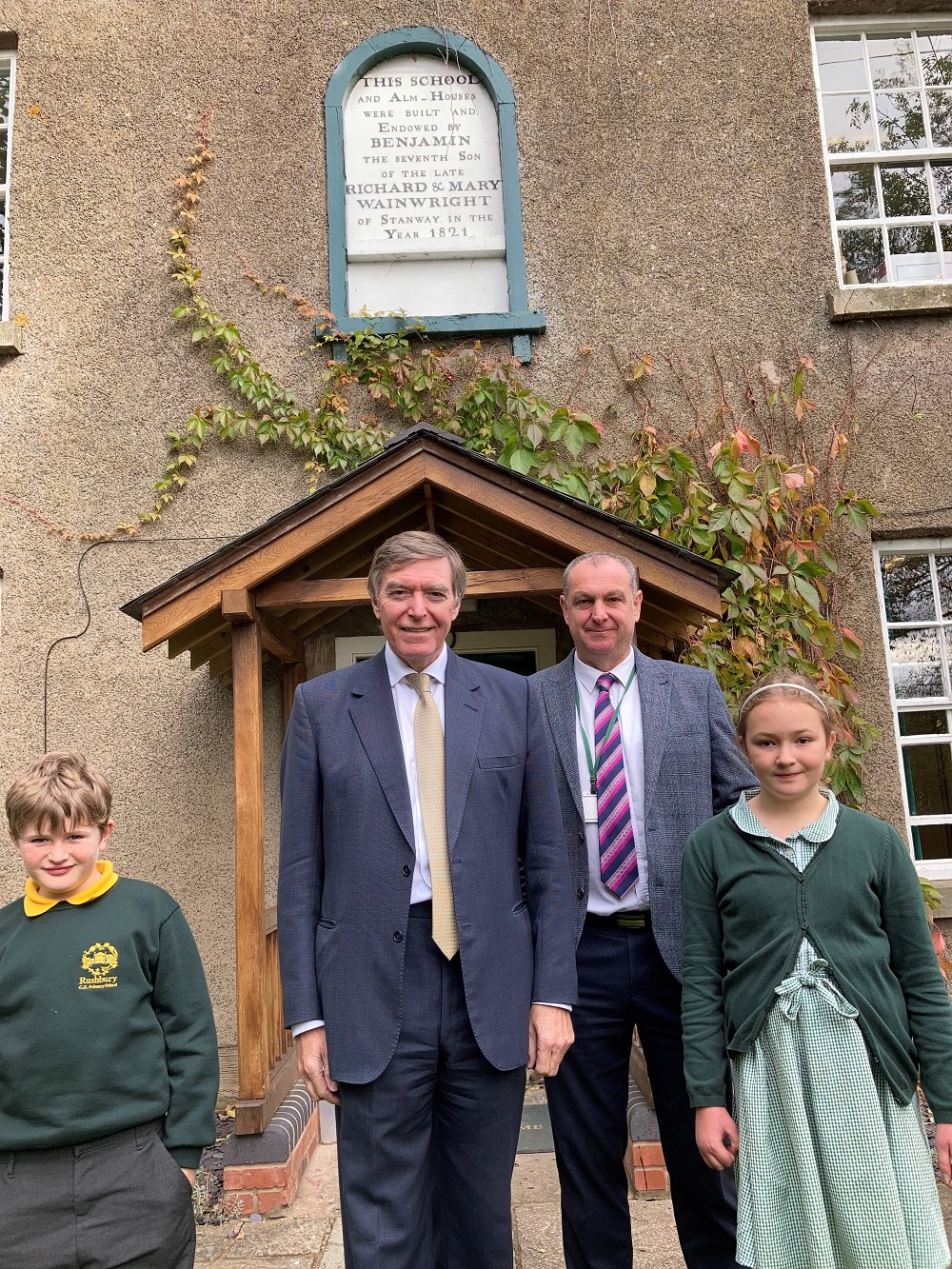 Philip Dunne MP with Rushbury School Headteacher, Steve Morris, and Year 5 pupils Isaac Stokes and Rosie Cashmore
