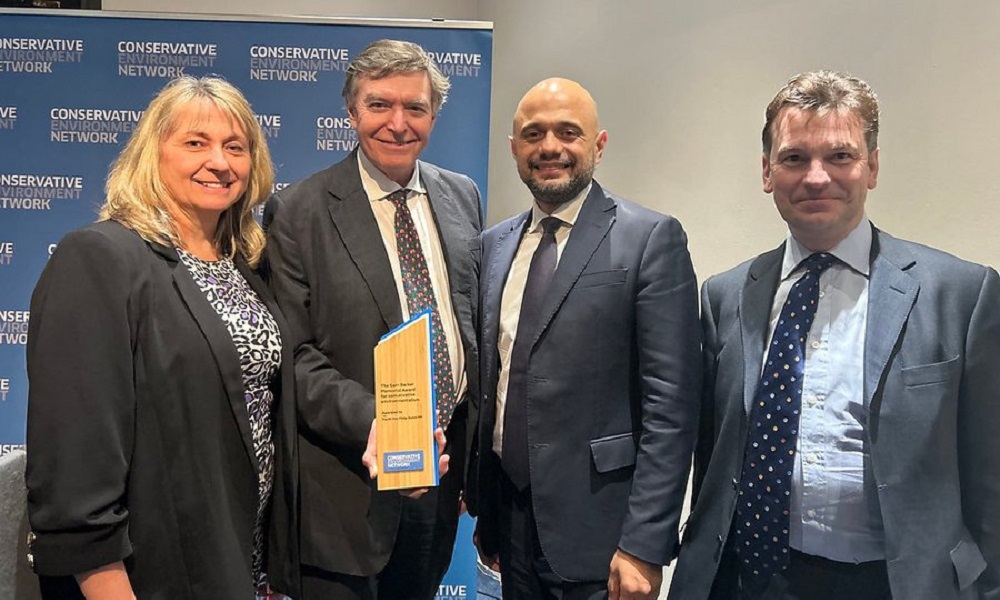 Dunne wins Environmental Award | Rt Hon Philip Dunne MP